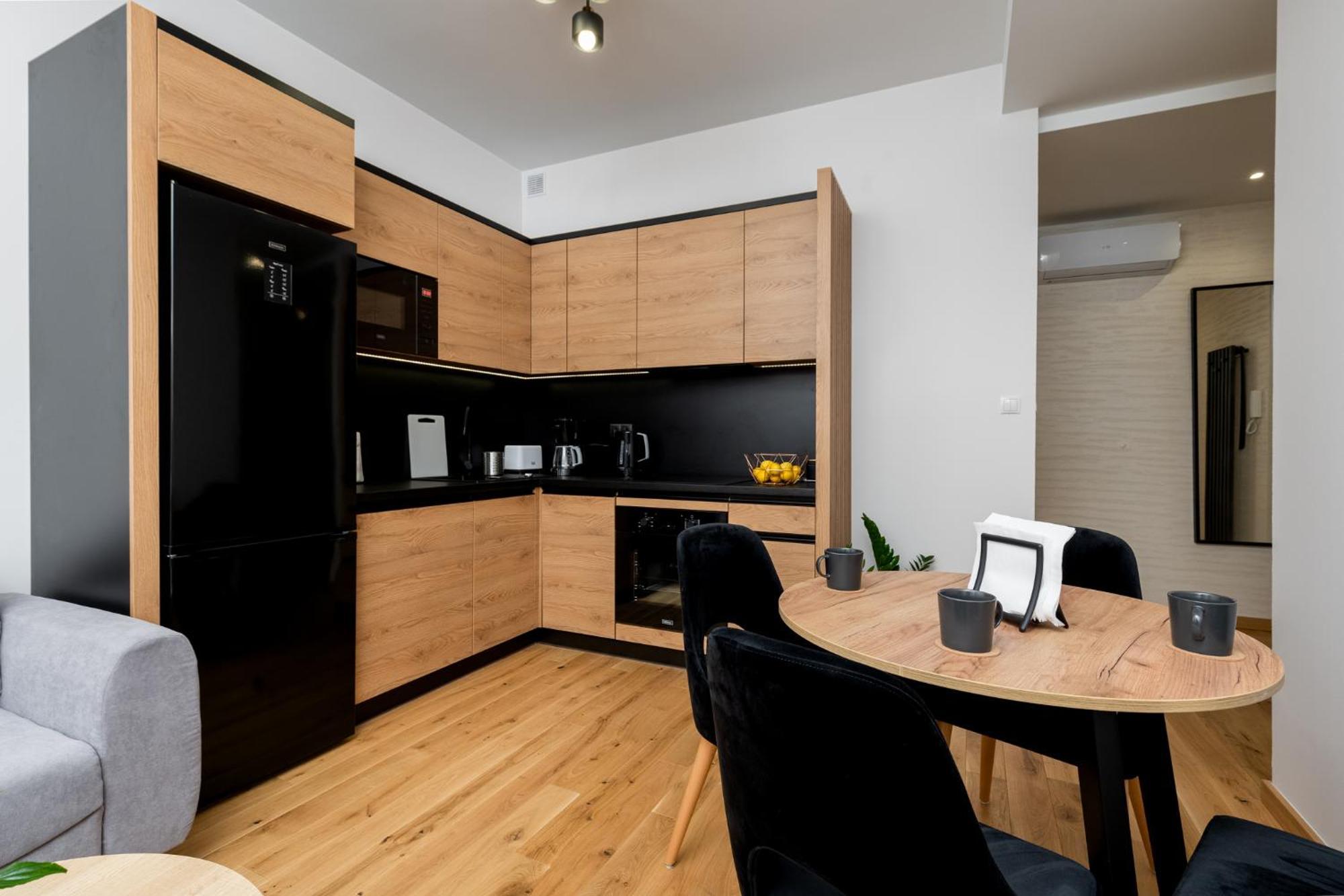 Revesen Premium Apartments Cracóvia Exterior foto
