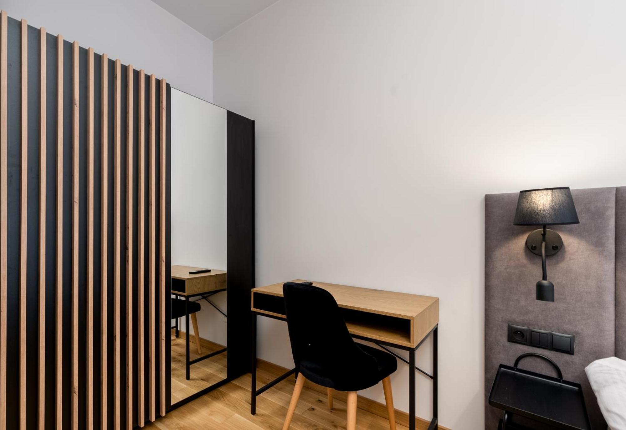 Revesen Premium Apartments Cracóvia Exterior foto