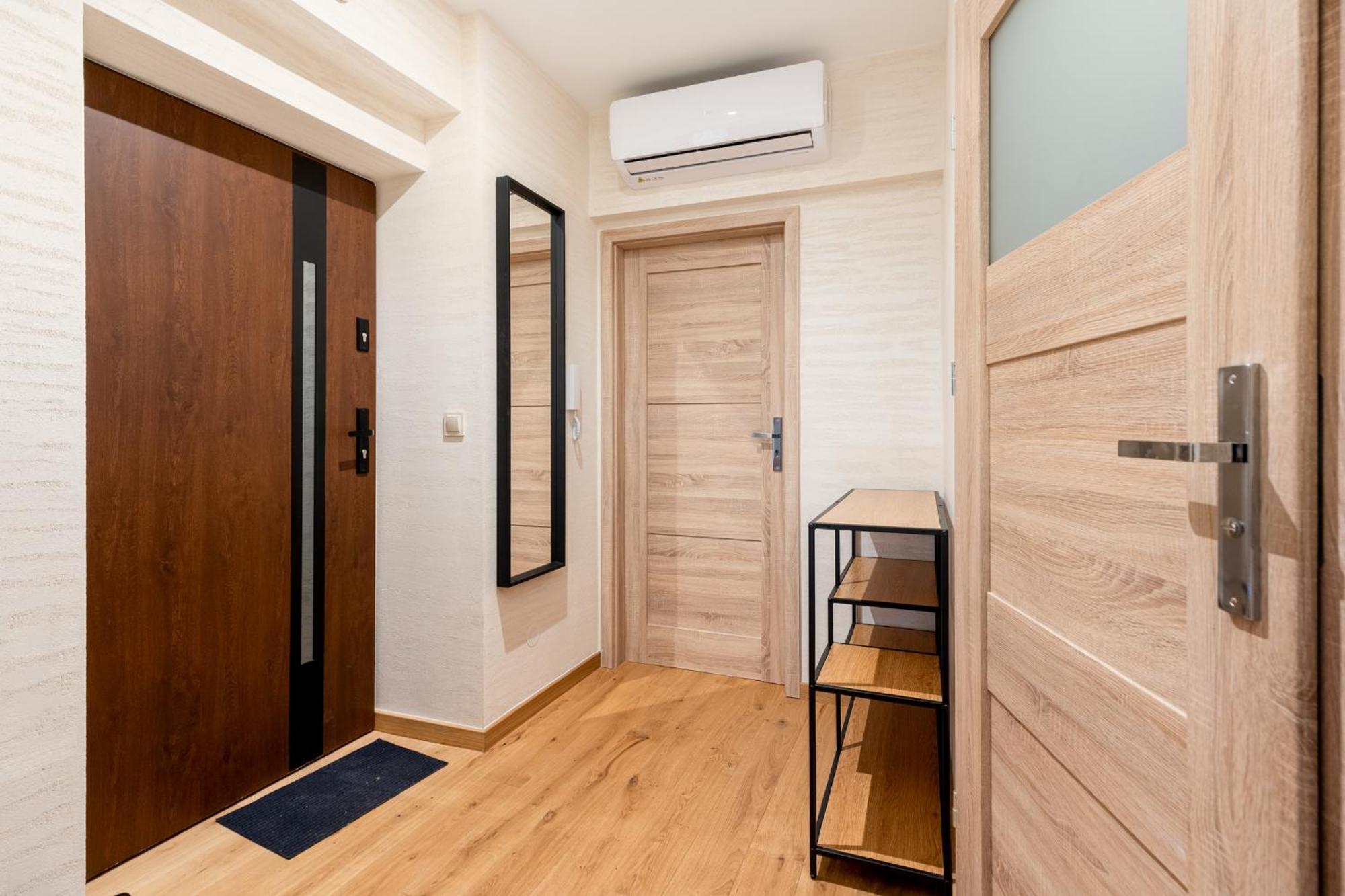 Revesen Premium Apartments Cracóvia Exterior foto