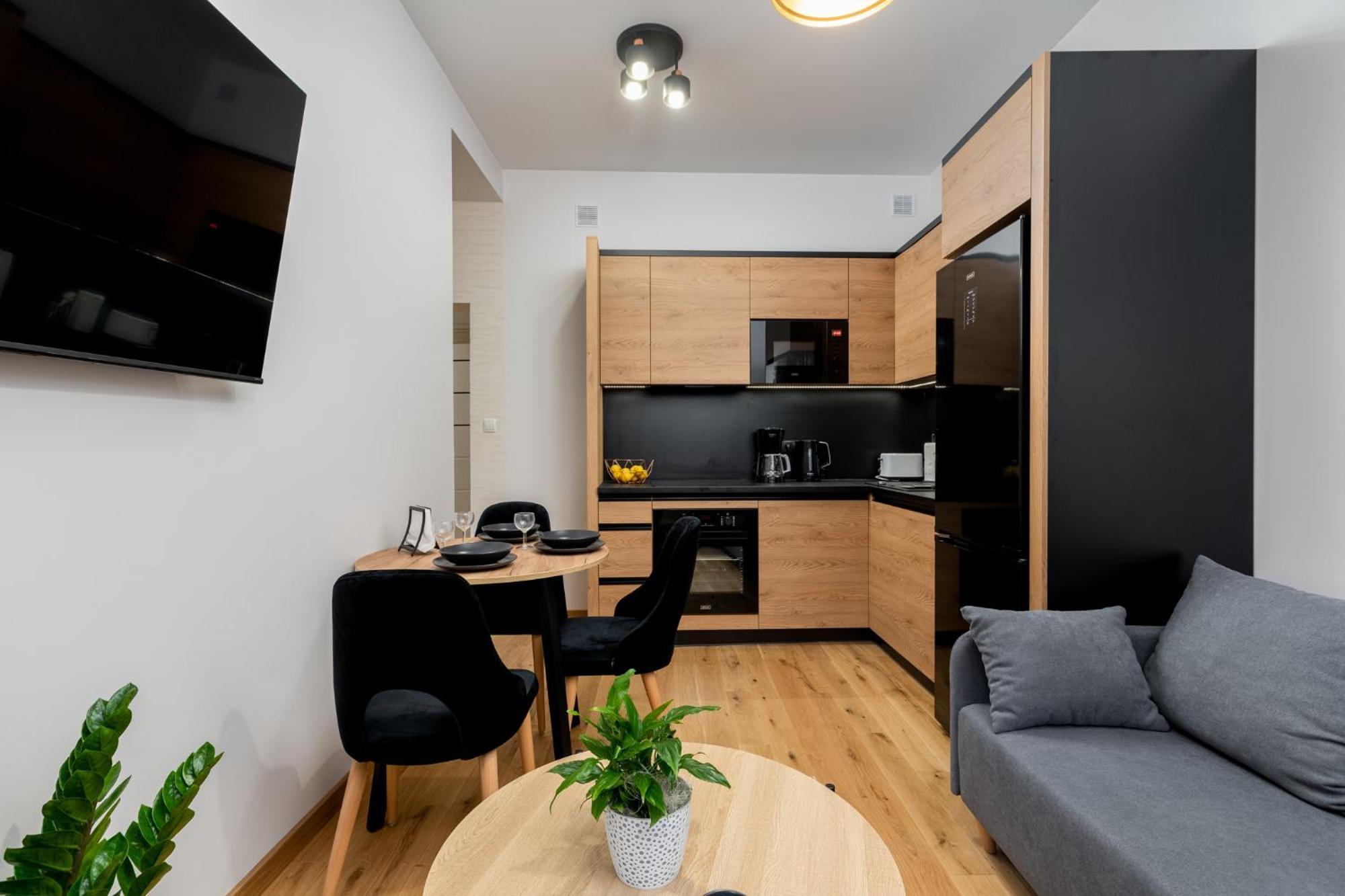 Revesen Premium Apartments Cracóvia Exterior foto